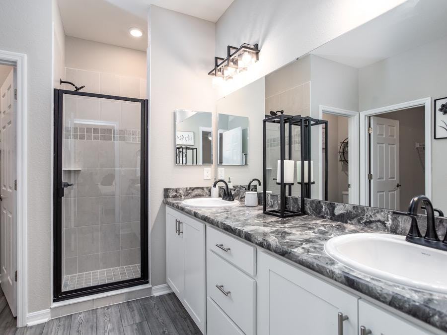 Owner's bath in the new Winter Haven model home at Chestnut Creek